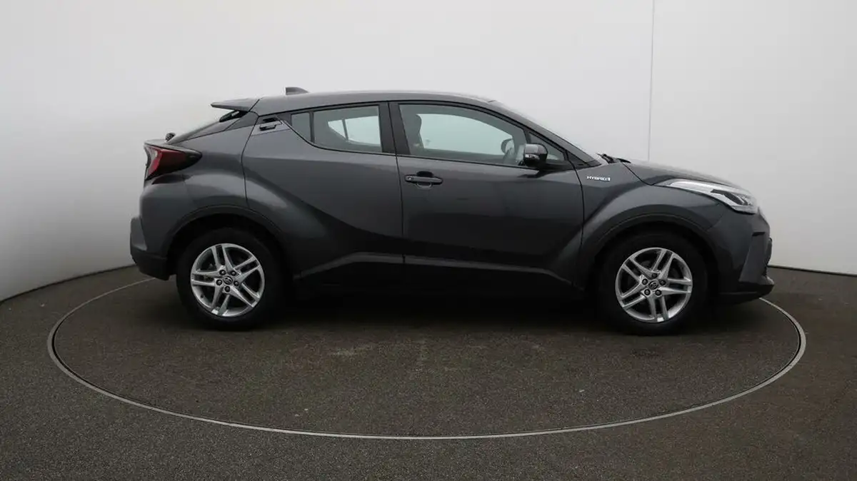 2020-toyota-c-hr-18-vvt-i-icon-parking-pack-big-49