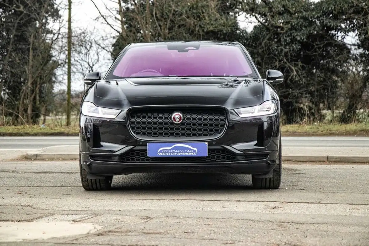 2021-jaguar-i-pace-ev400-hse-black-big-4