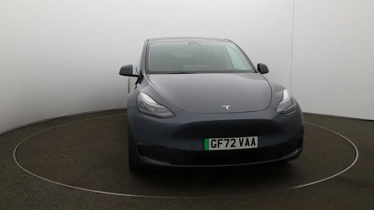 2022-tesla-model-y-e-performance-big-34