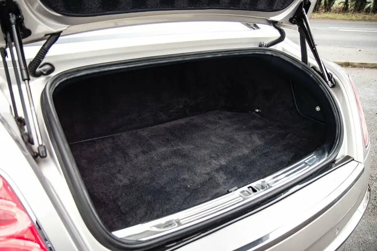2012-bentley-mulsanne-675-big-17