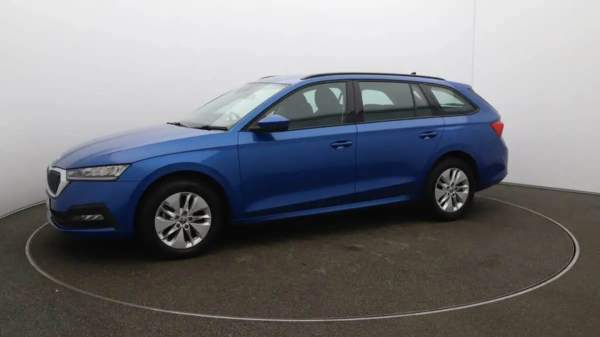2021-skoda-octavia-big-59