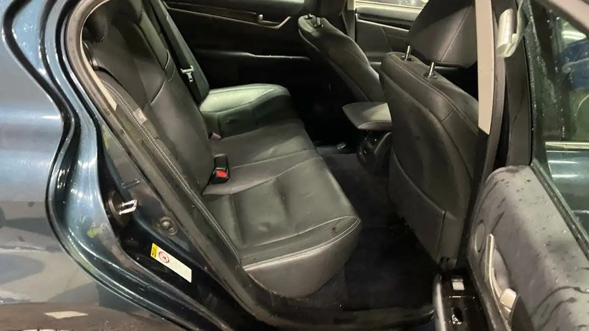 2013-lexus-gs-450h-35-luxury-auto-big-4