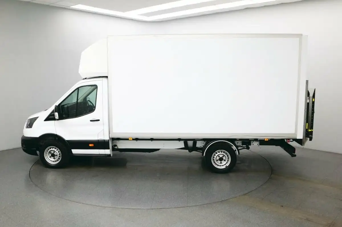 2022-ford-transit-20tdci-350-l2h1-leader-130pseu6dt-fwd-cab-big-1