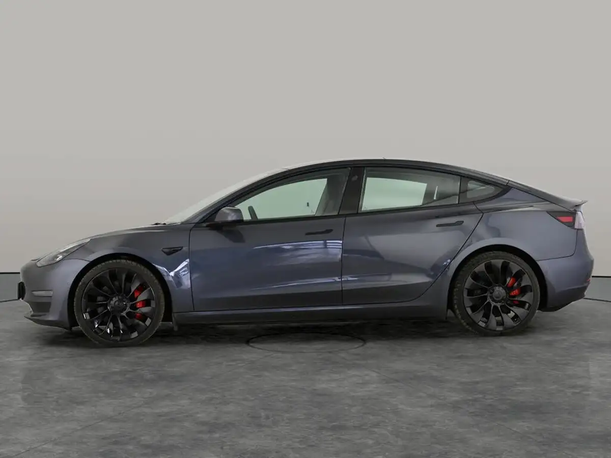 2020-tesla-model-3-e-performance-big-8