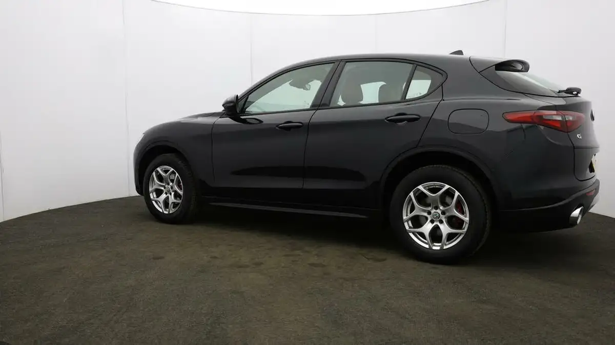 2019-alfa-romeo-stelvio-20-super-ss-big-58