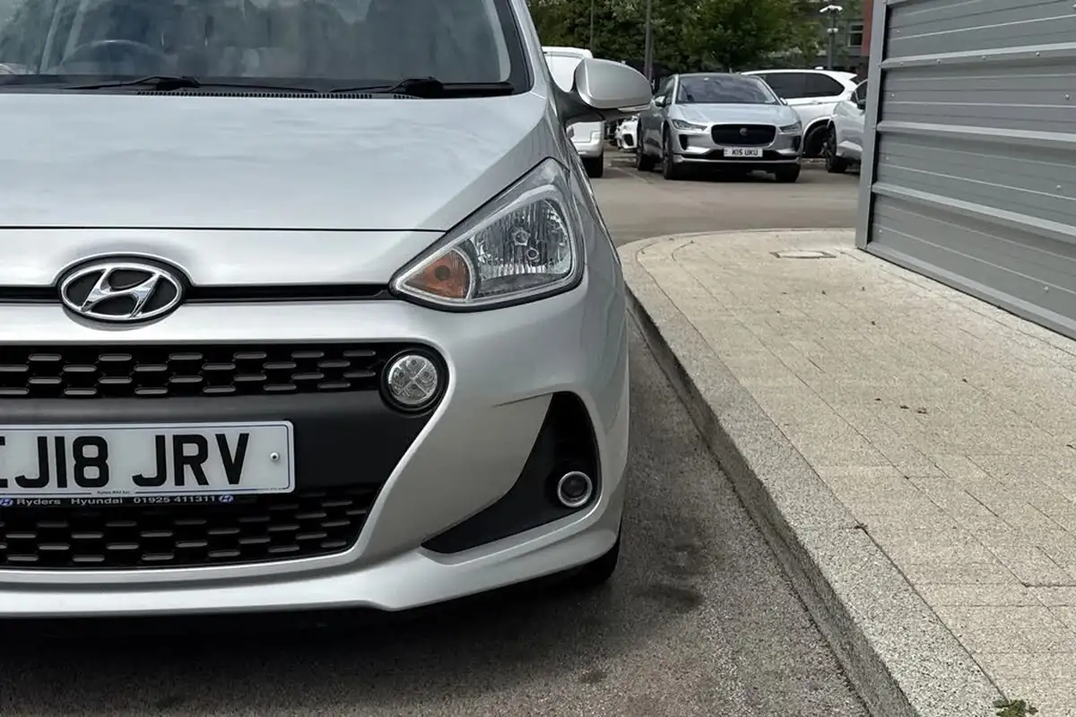 2018-hyundai-i10-10-premium-66ps-big-28