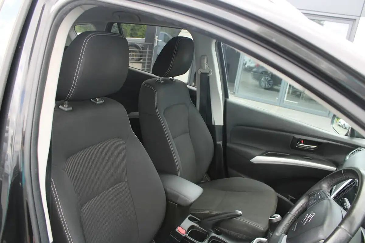 2016-suzuki-s-cross-10-boosterjet-sz-t-110ps-big-40
