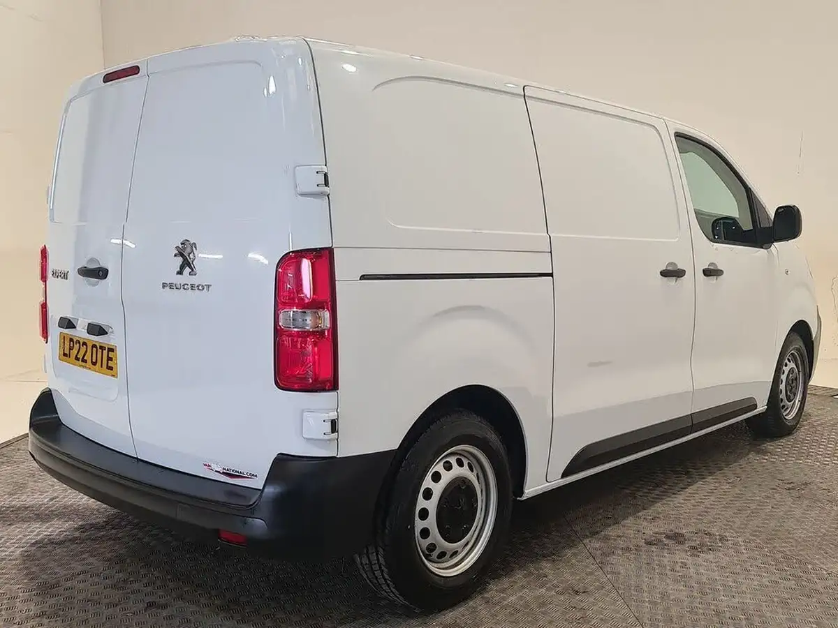 2022-peugeot-expert-15-bluehdi-professional-premium-compact-1000-big-13