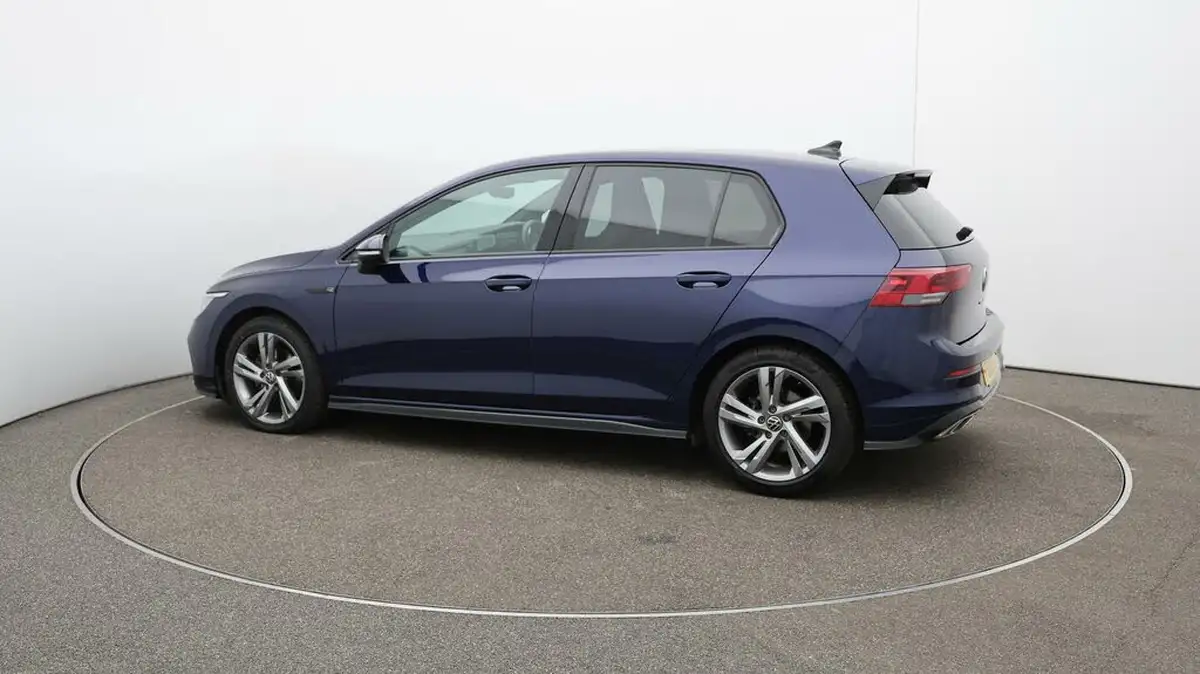 2022-volkswagen-golf-15-etsi-r-line-150ps-hatchback-big-47