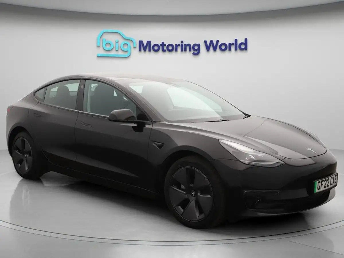 2022-tesla-model-3-e-long-range-big-0