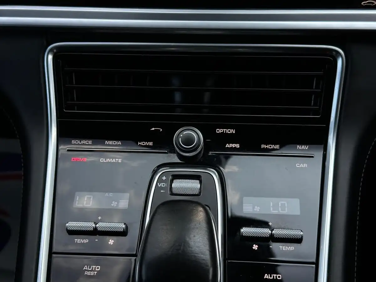 2017-porsche-panamera-40-v8-4s-diesel-422ps-sport-turismo-big-60