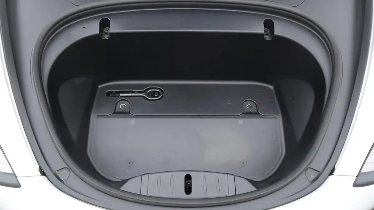 2020-tesla-model-3-e-standard-plus-big-19