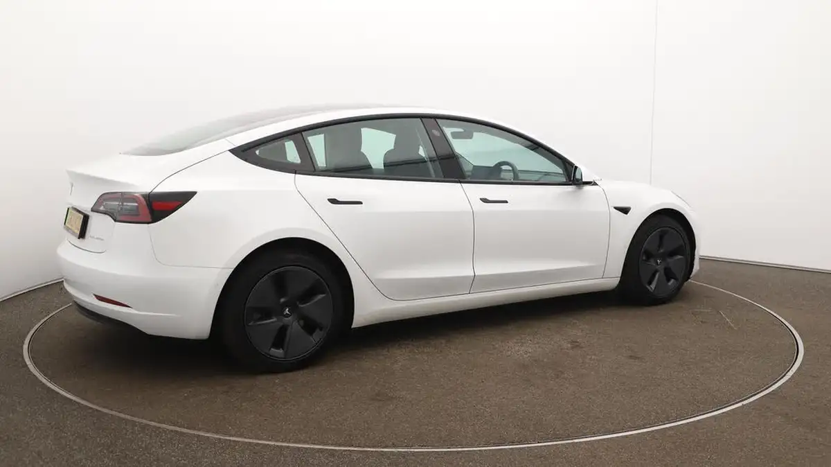 2021-tesla-model-3-e-long-range-4x4-big-51