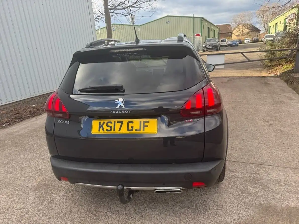 2017-peugeot-2008-suv-16bluehdi-gt-line-120bhp-ss-big-12