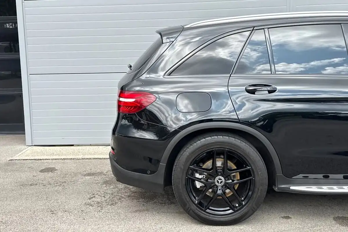 2018-mercedes-benz-glc-class-21d-glc220d-amg-line-premium-plusss-station-wagon-5d-big-29