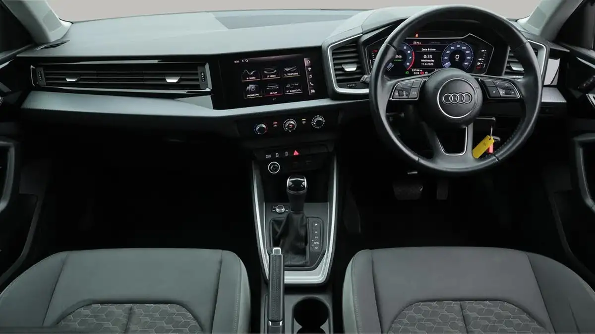 2019-audi-a1-10-30-tfsi-sport-s-tronic-big-13