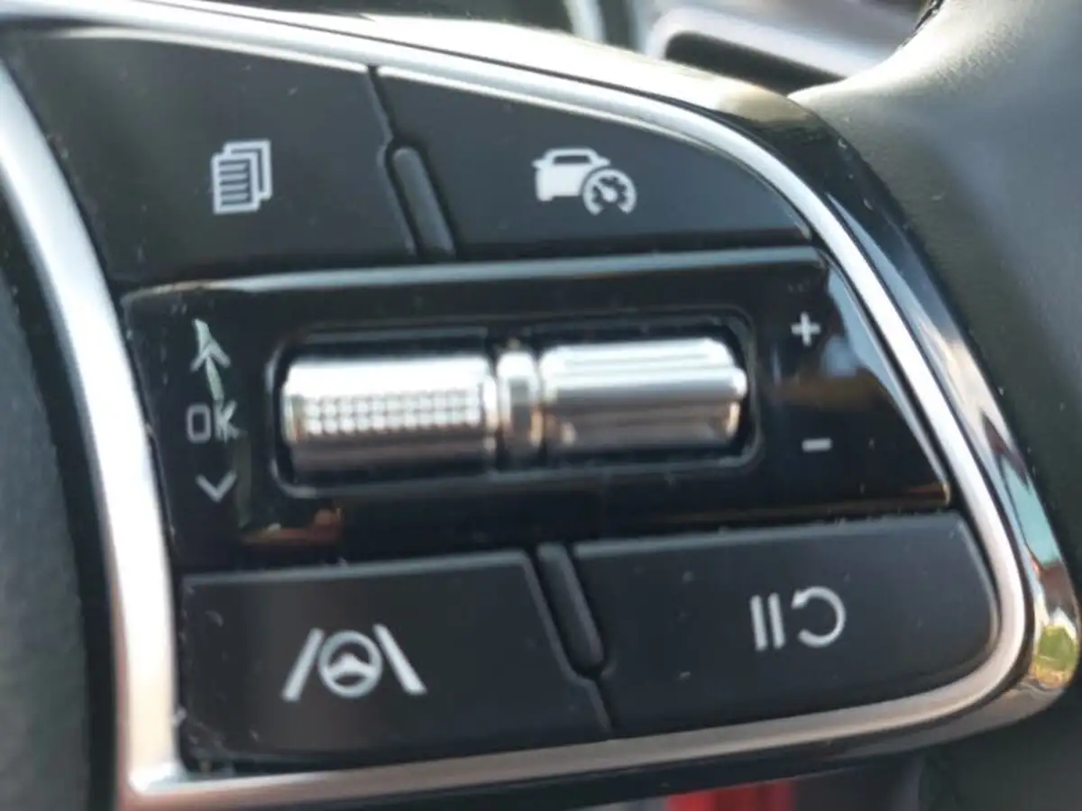 2024-kia-ceed-15-t-gdi-2-138bhp-sportswagon-big-10