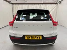 2020-volvo-xc40-20td-d3-momentum-geartronic-small-6