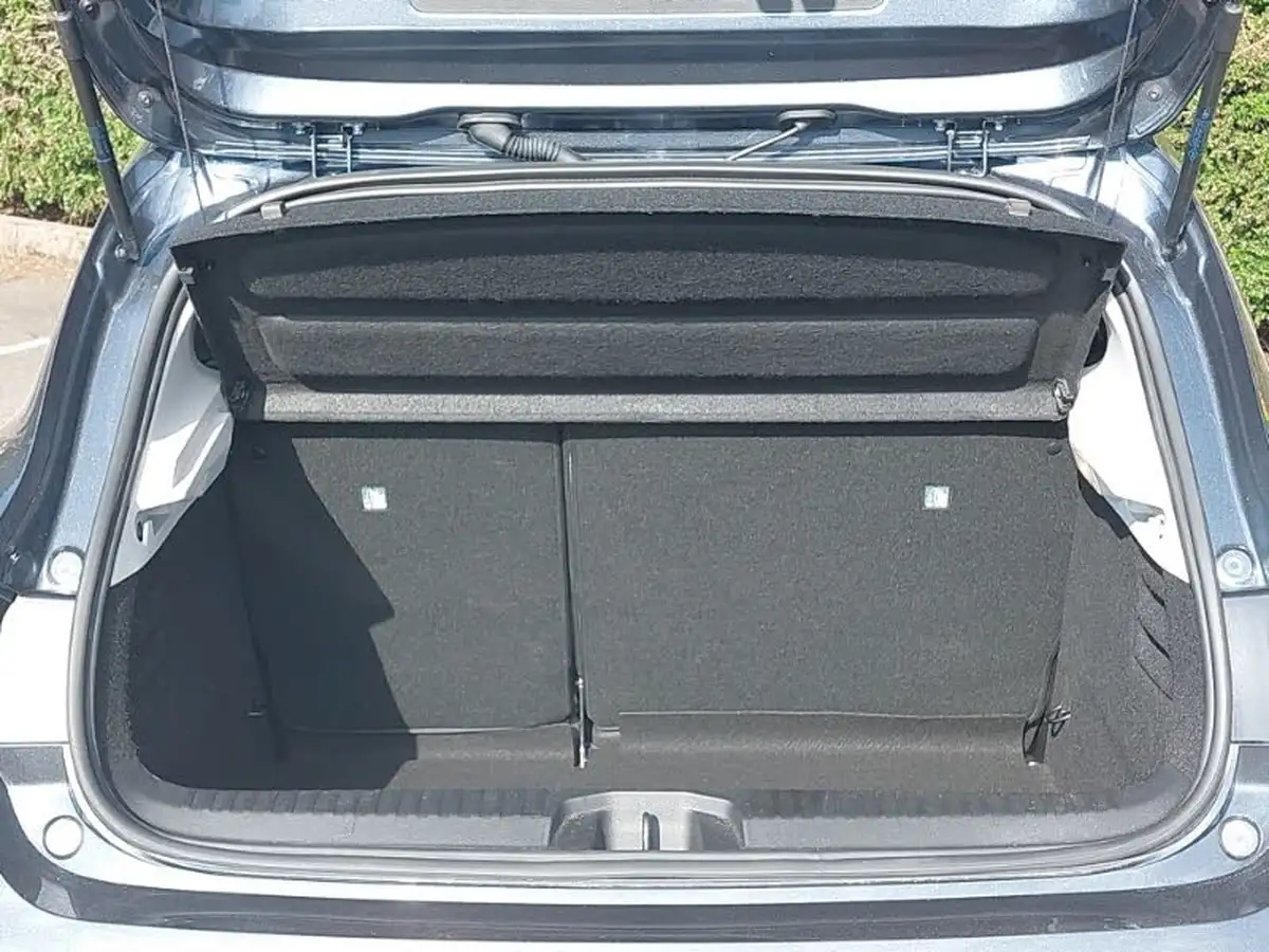 2021-renault-clio-10-sce-play-75bhp-big-7