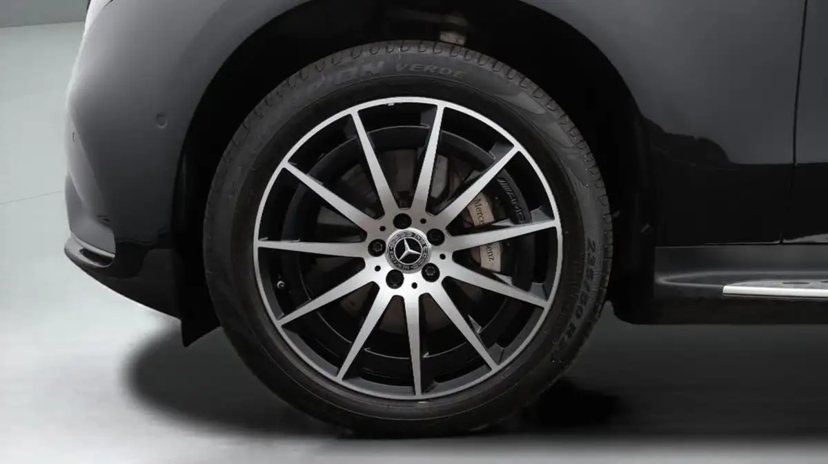2023-mercedes-benz-eqc-e-eqc-400-amg-line-edition-big-18