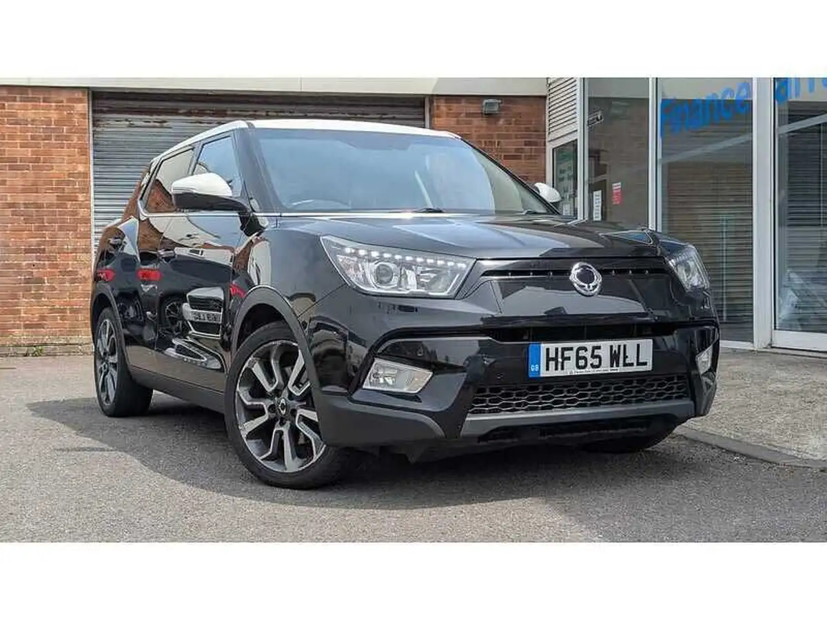 2015-kgm-ssangyong-tivoli-16td-elx-2wd-auto-big-0