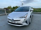 2018-toyota-prius-hybrid-small-8