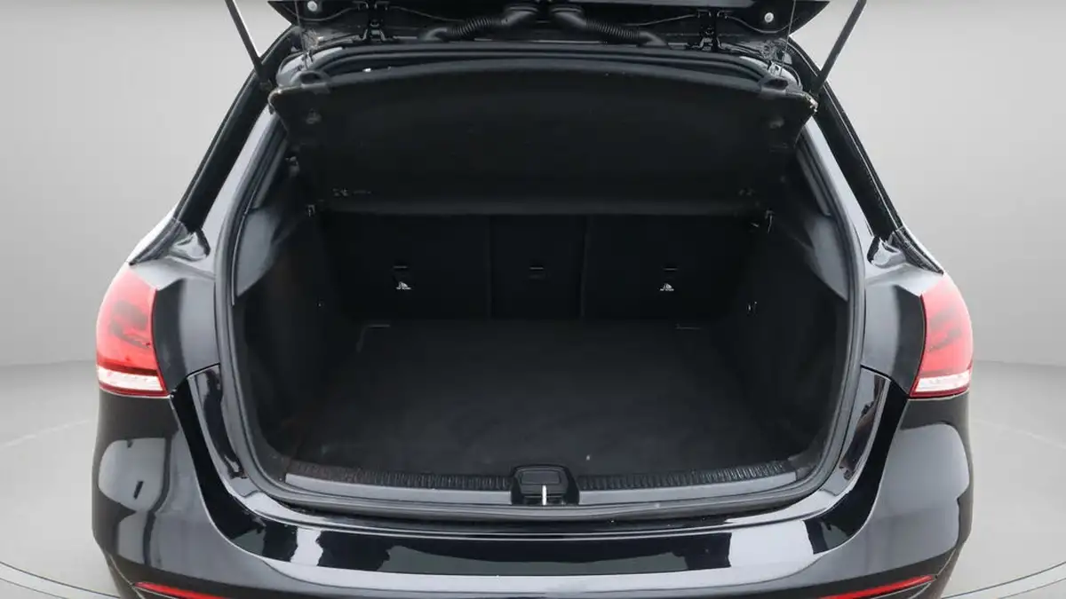 2020-mercedes-benz-a-class-13-a200-amg-line-executive-hatchback-5d-7g-dct-big-17