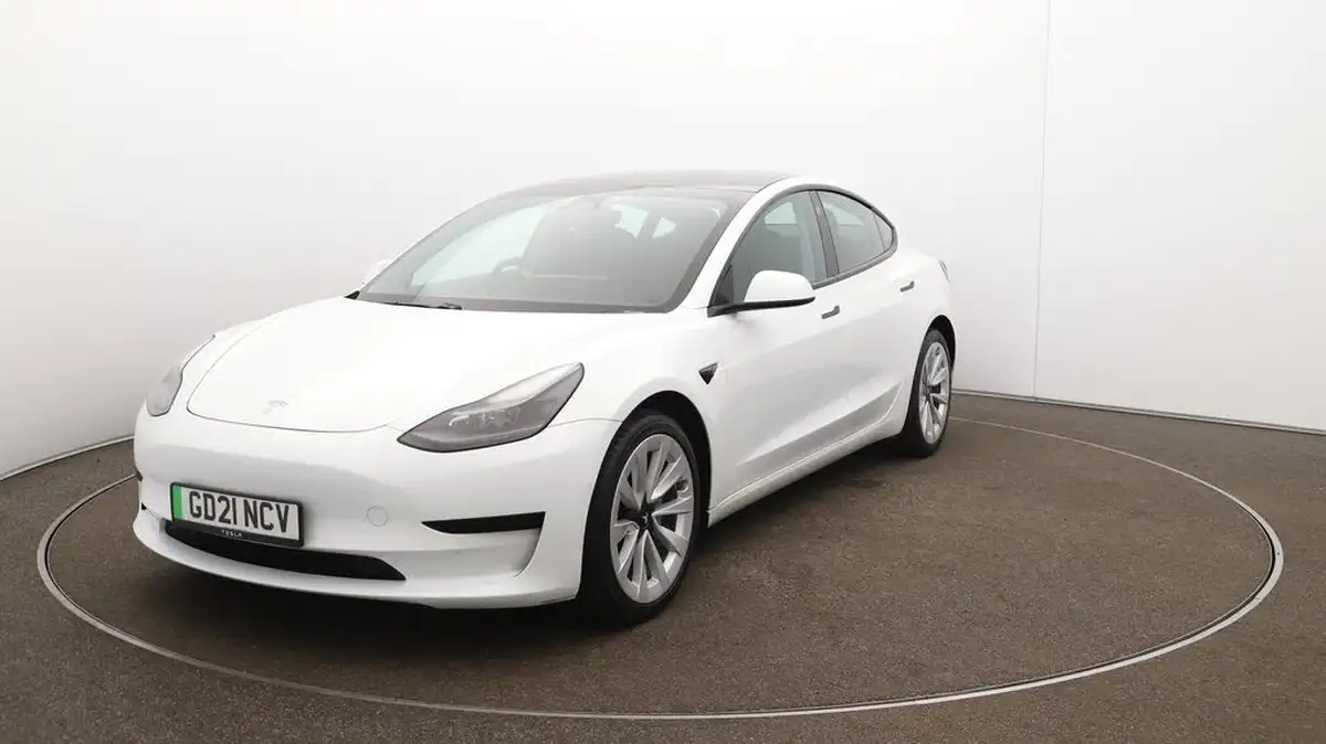 2021-tesla-model-3-e-standard-plus-big-13