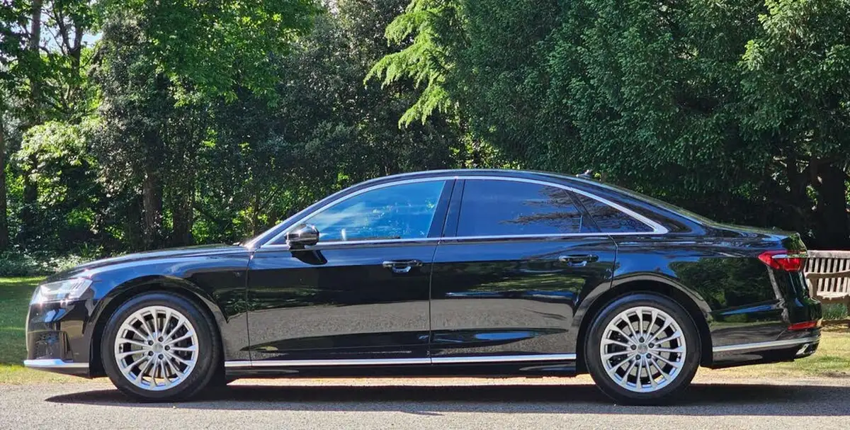 2019-audi-a8-30-55-tfsi-l-s-line-big-11