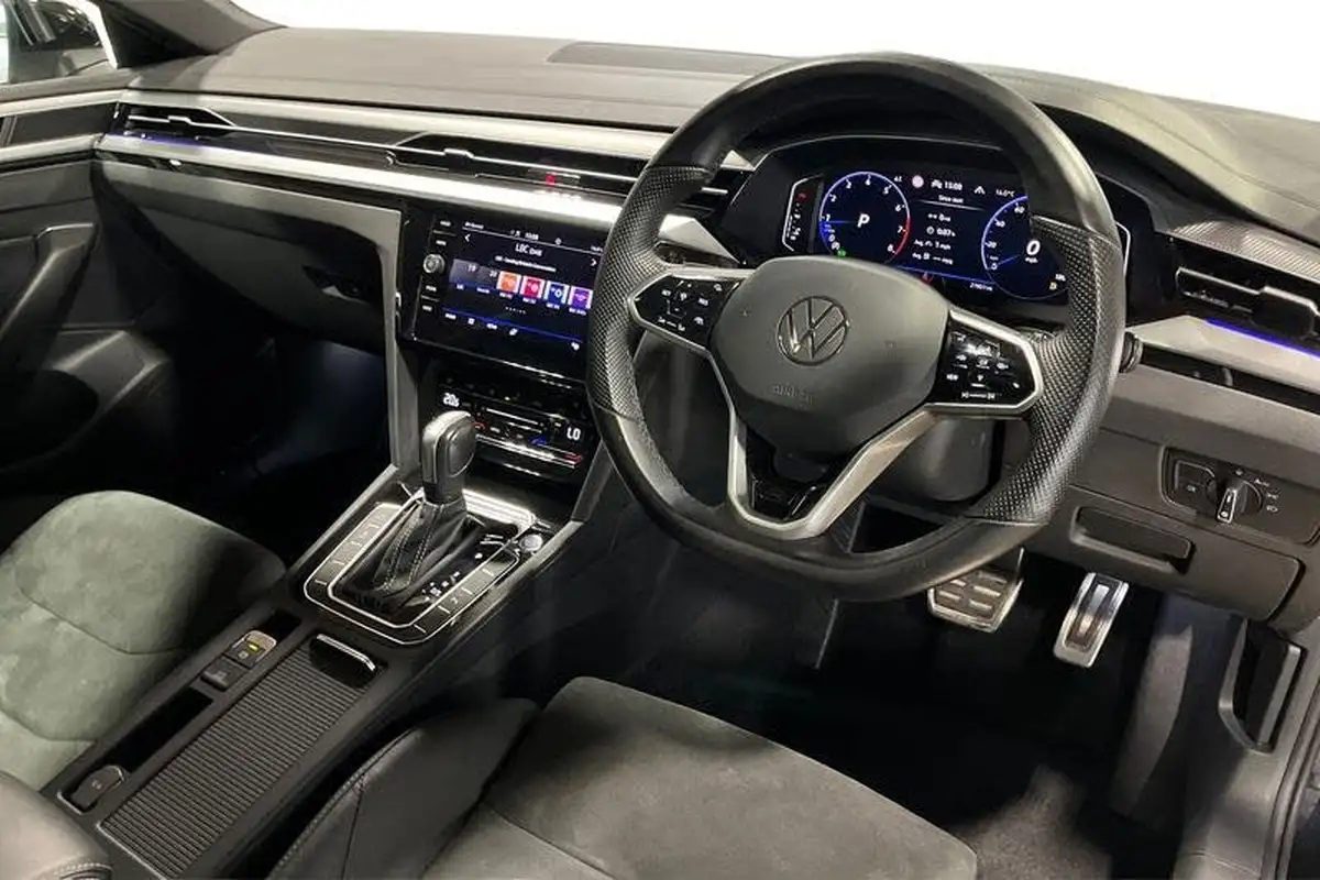 2022-volkswagen-arteon-20-tsi-r-line-fastback-big-8