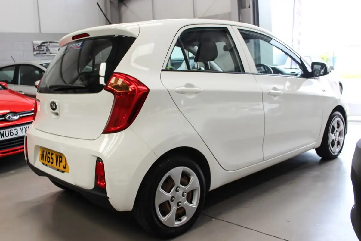 2016-kia-picanto-10-picanto-1-5d-big-6