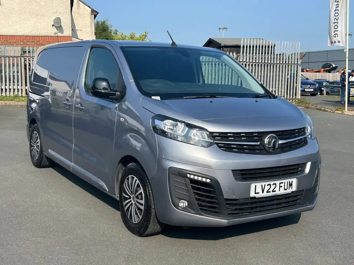 2022-vauxhall-vivaro-15td-2700-l1h1-sportive-120pseu6d-big-0
