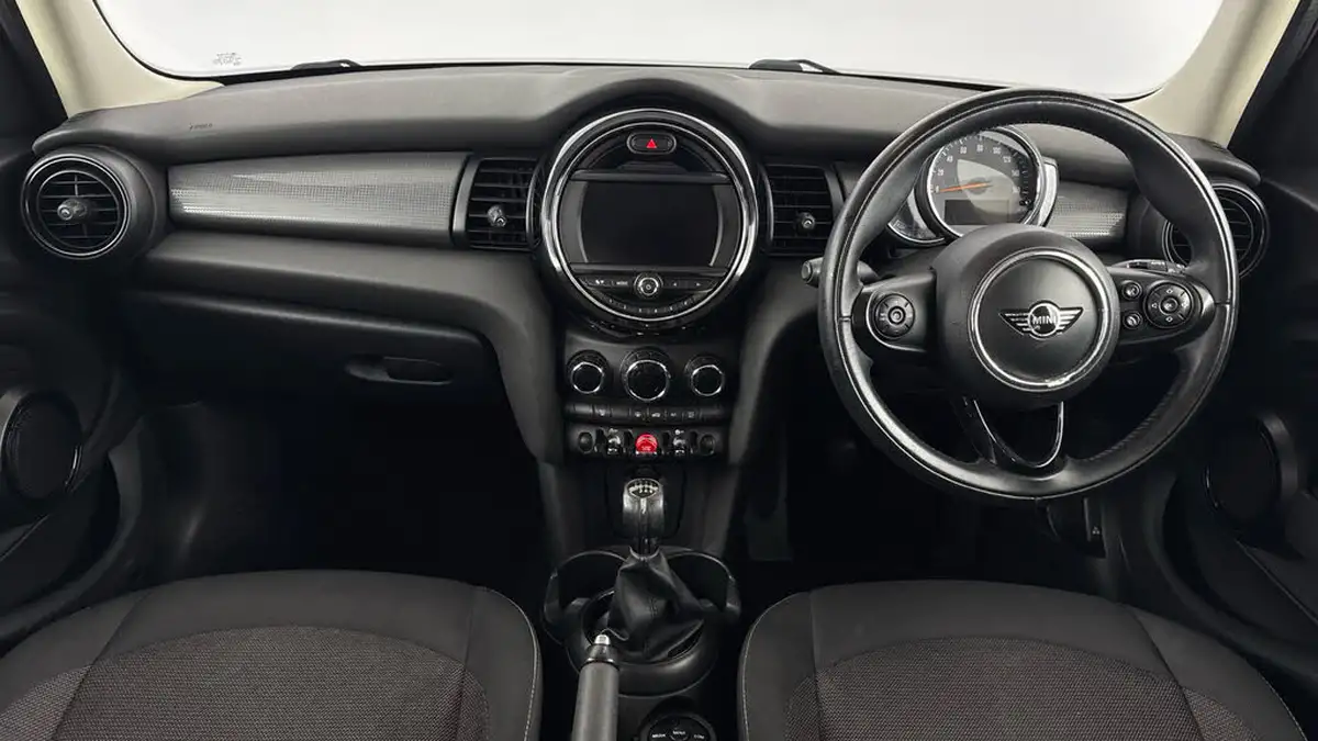 2018-mini-cooper-15-cooper-classic-ss-hatchback-5d-big-10