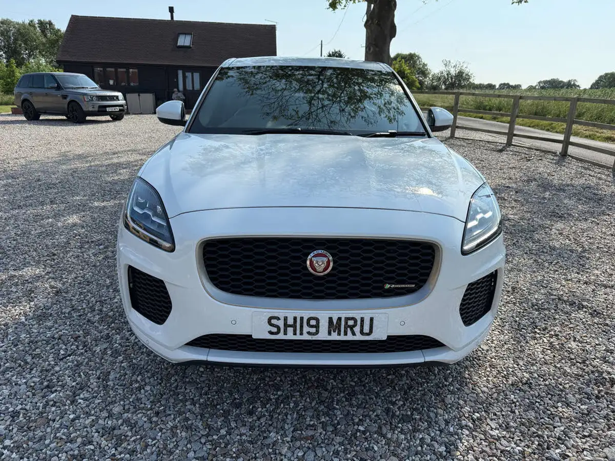 2019-jaguar-e-pace-20-i4d-r-dynamic-150ps-big-6