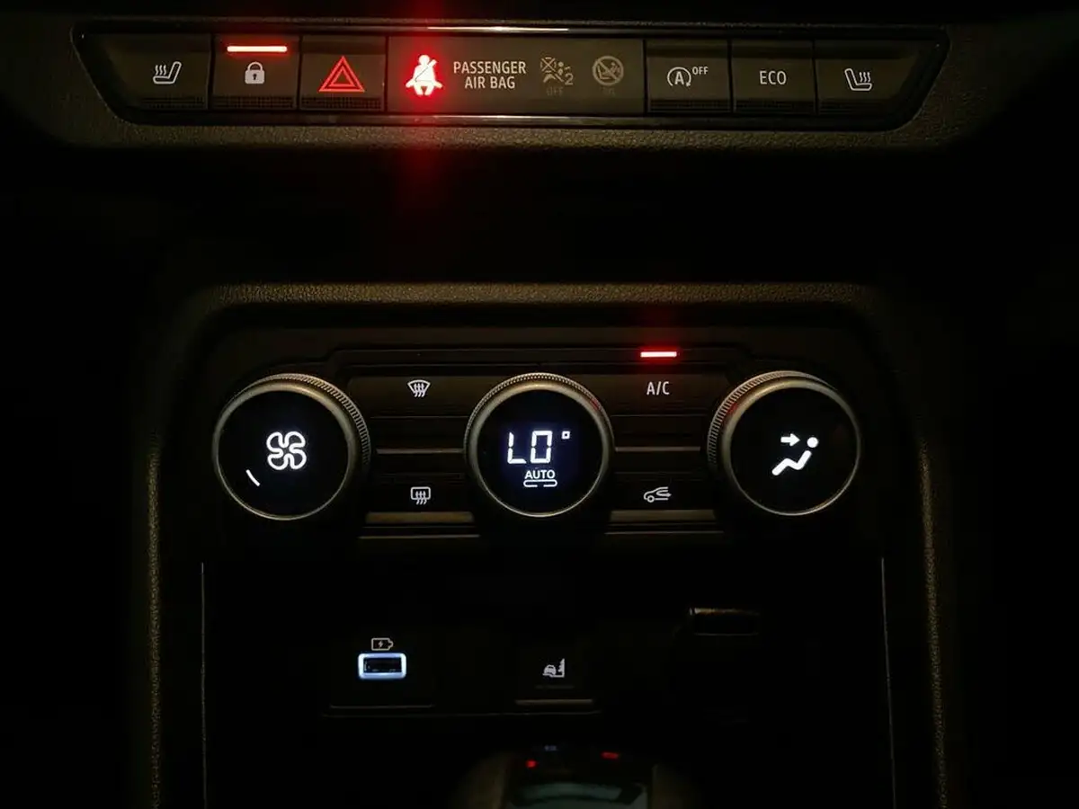 2023-dacia-sandero-stepway-big-30