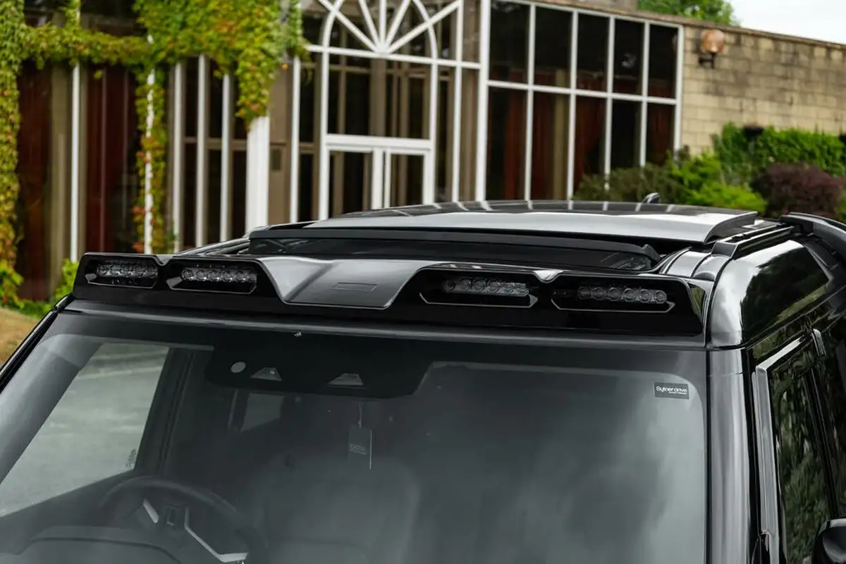 2024-land-rover-110-defender-30-d250-xs-edition-big-32