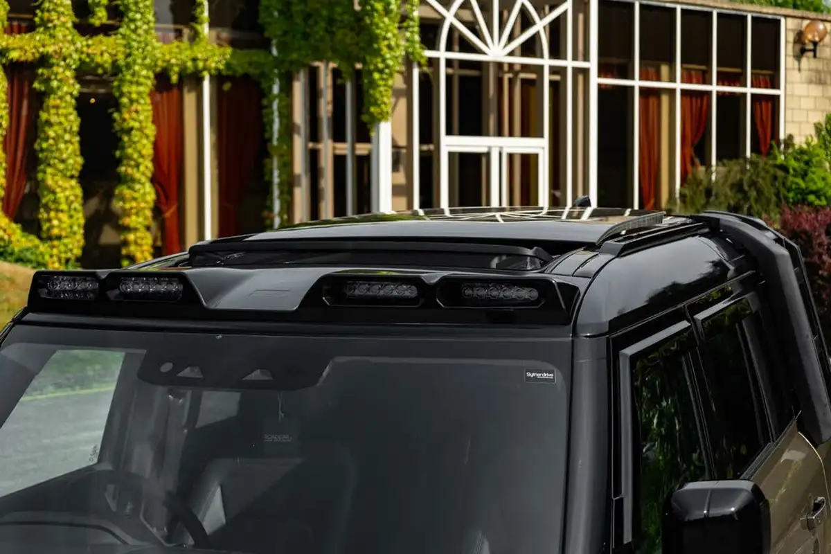 2024-land-rover-110-defender-30-d250-xs-edition-big-4
