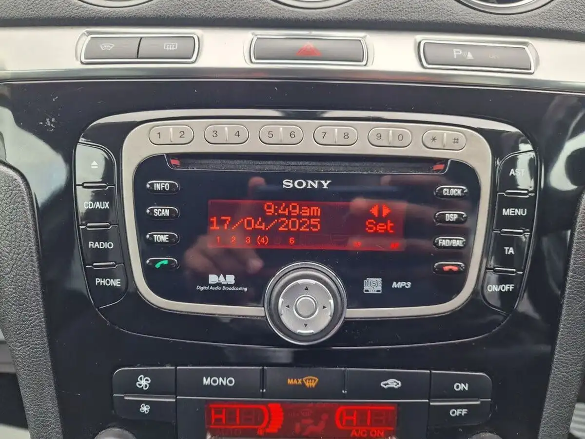 2014-ford-s-max-20td-titanium-140ps-big-25