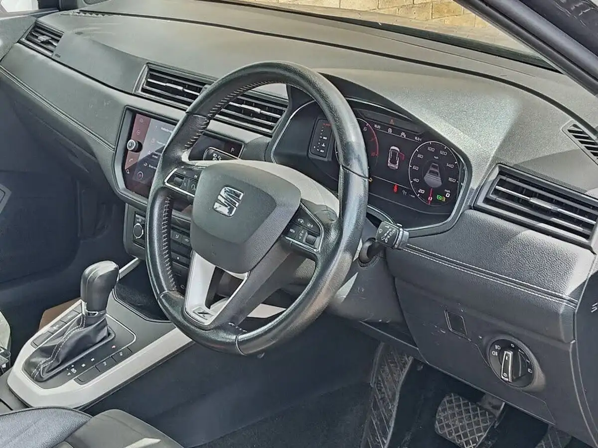 2021-seat-arona-10-tsi-xcellence-lux-110ps-dsg-big-3