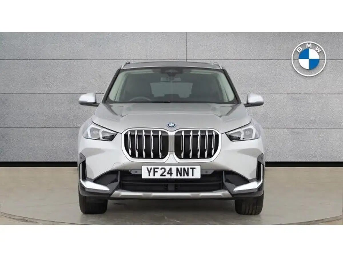 2024-bmw-x1-15-xdrive30e-xline-big-15