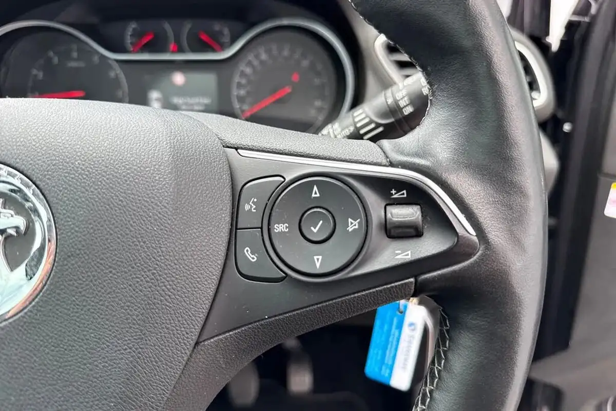 2019-vauxhall-grandland-x-12-elite-nav-big-52