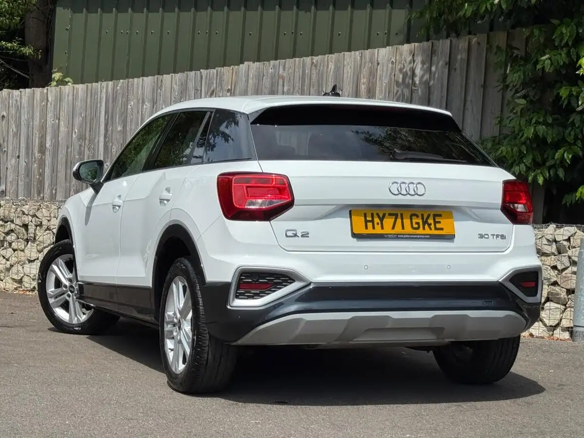 2021-audi-q2-10-30-tfsi-sport-big-4