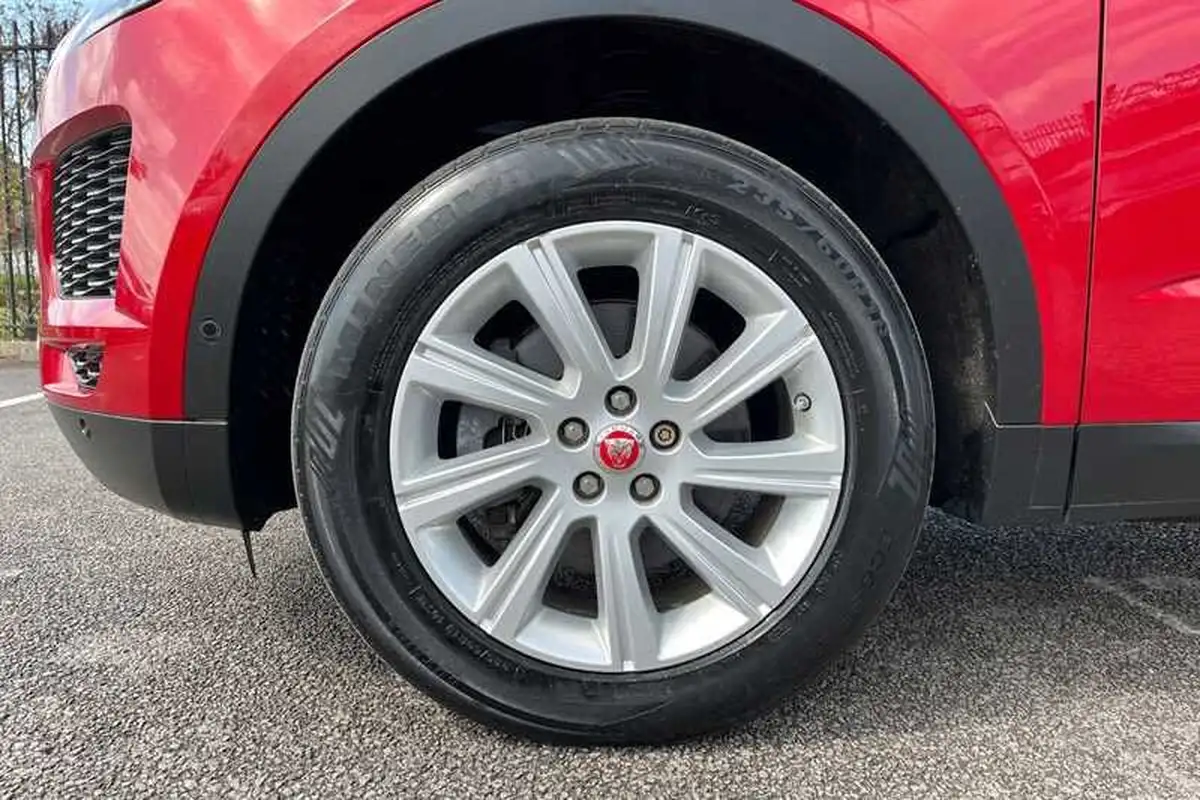 2018-jaguar-e-pace-20-i4d-s-ss-big-8
