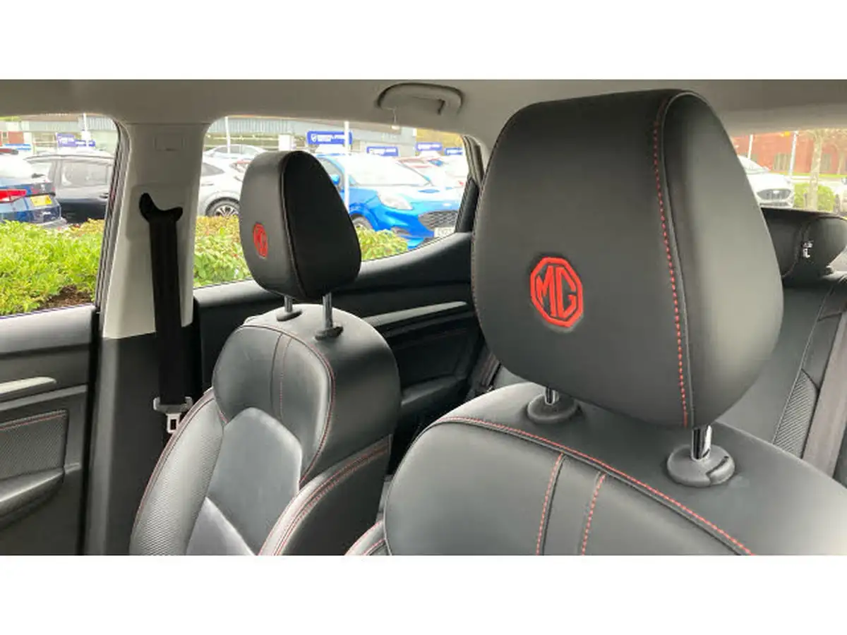 2020-mg-zs-suv-10t-gdi-exclusive-111ps-big-14