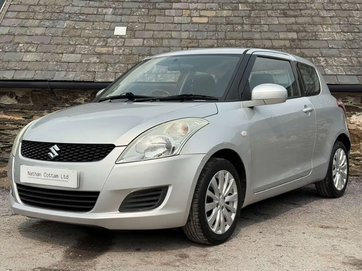 2011-suzuki-swift-12-sz3-3d-big-1