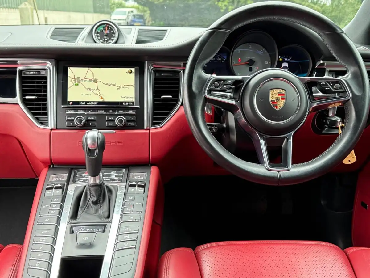 2015-porsche-macan-30td-s-big-16
