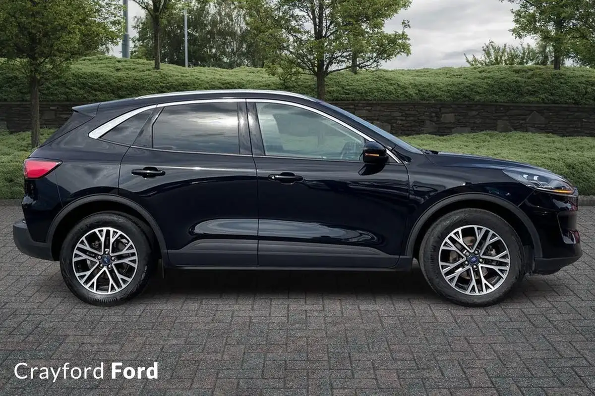 2022-ford-kuga-15t-titanium-edition-big-3