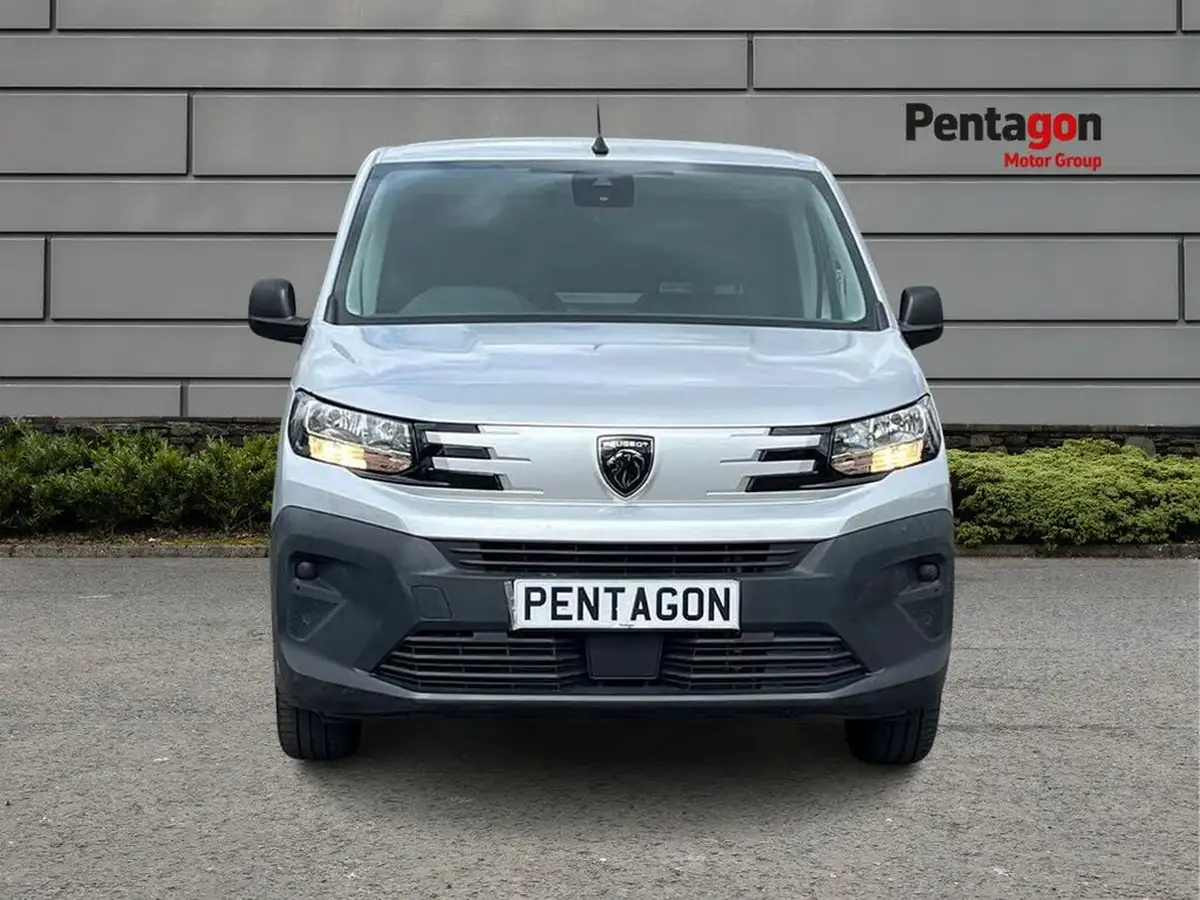 2024-peugeot-partner-15-bluehdi-professional-100pseu6d-big-15