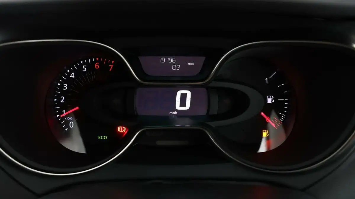 2019-renault-captur-09-tce-gt-line-big-9
