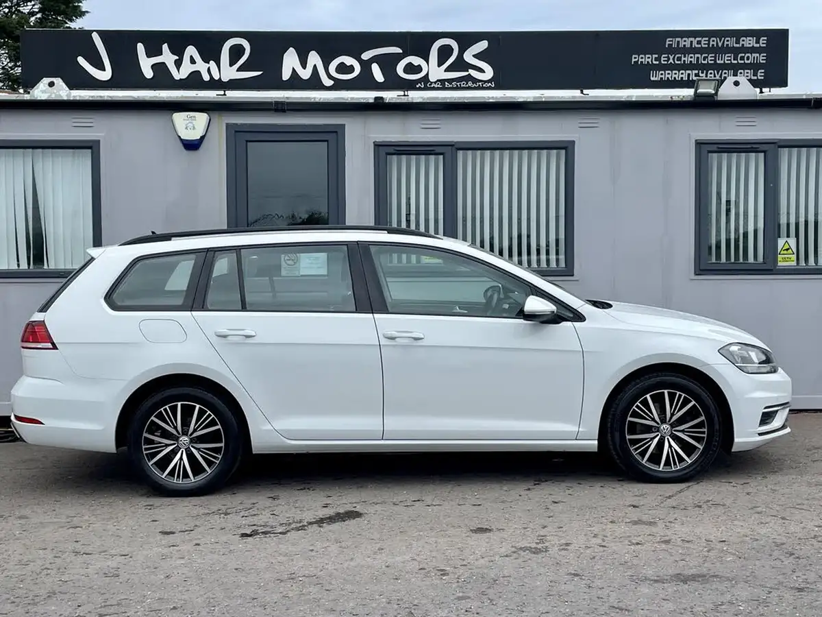 2018-volkswagen-golf-20tdi-se-nav-estate-5d-big-5